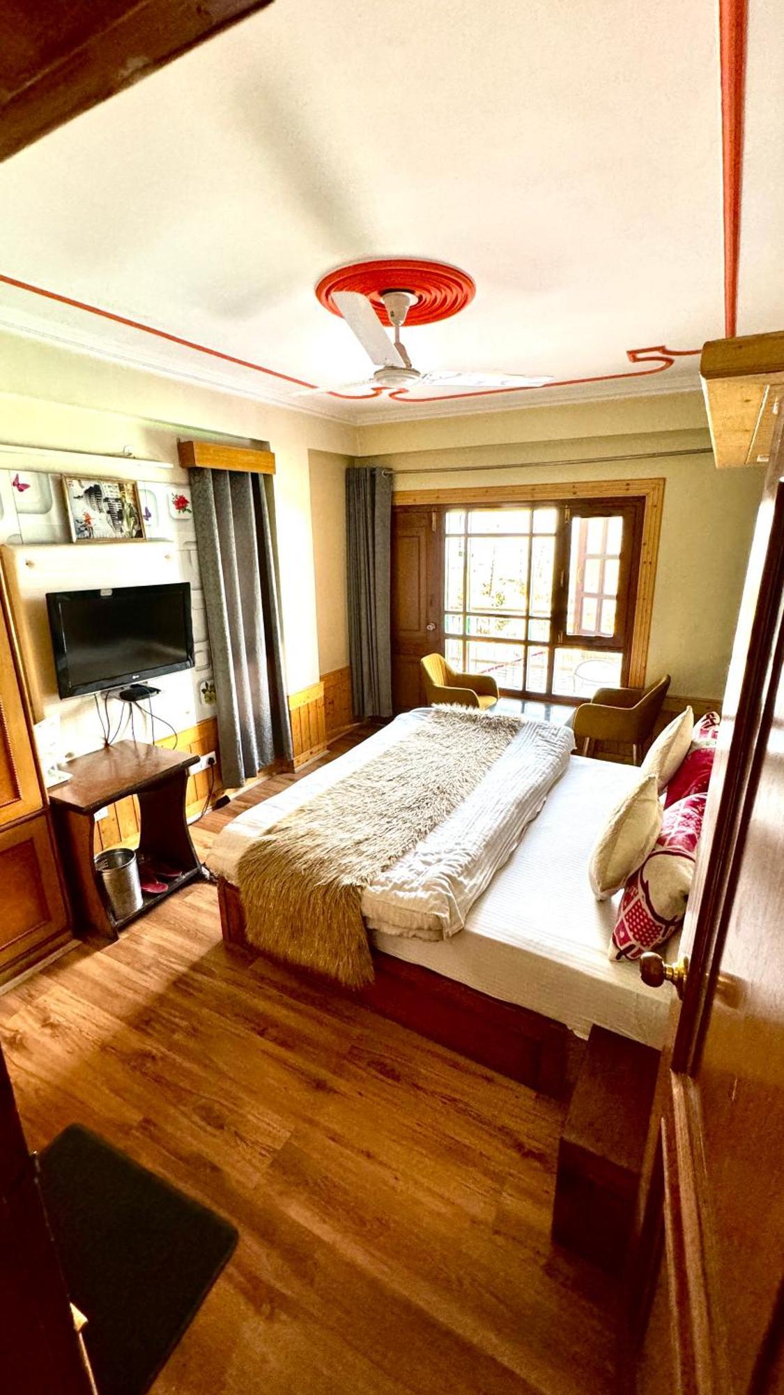 Hotel Apple Regency Shimla Exterior foto