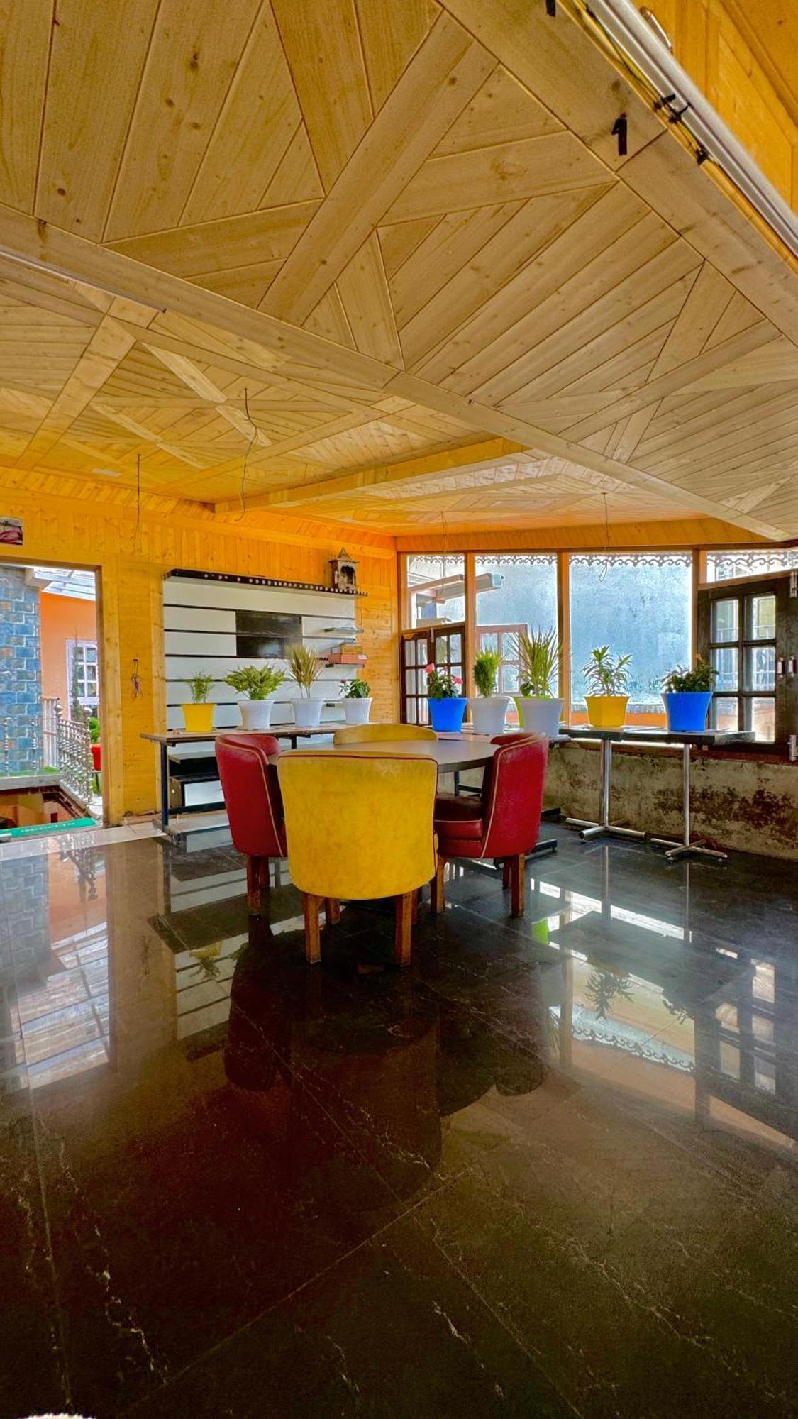 Hotel Apple Regency Shimla Exterior foto